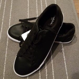 Black dress sneakers